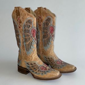 Corral Vintage Leather Heart Wings Leather Western Boot - Size 6.5